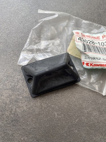 KAWASAKI AR125 KD80 KXT250 FRONT MASTER CYLINDER DIAPHRAGM NOS 43028-1035 - Bild 2 von 6