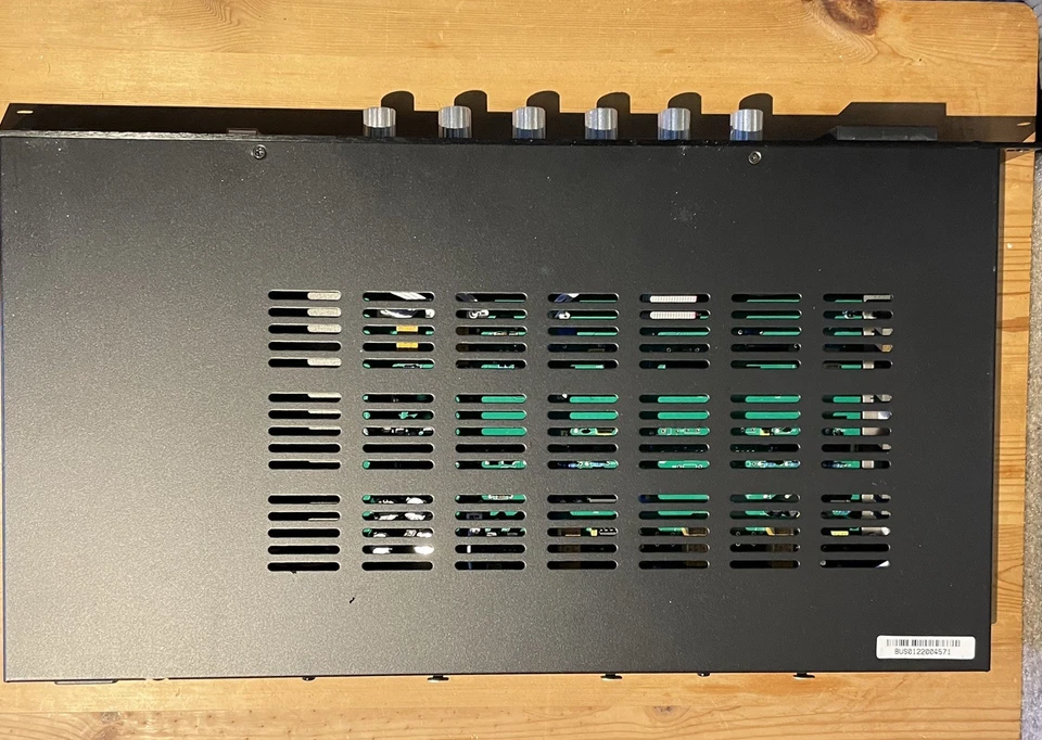 Warm Audio Bus-Comp VCA Stereo Bus Compressor - (Pre-Owned) - Image 4 of 4