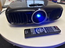 Epson EH-TW6100 3D Full HD 1080p 2300 Lumen Projector With Remote