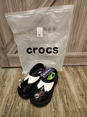 WEDNESDAY ADDAMS X CROCS STOMP CLOGS NWT NEW IN BAG Size W8 / M6