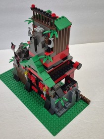 LEGO Ninja: Robber's Retreat (6088). Not Complete. Missing Pcs & Instructions