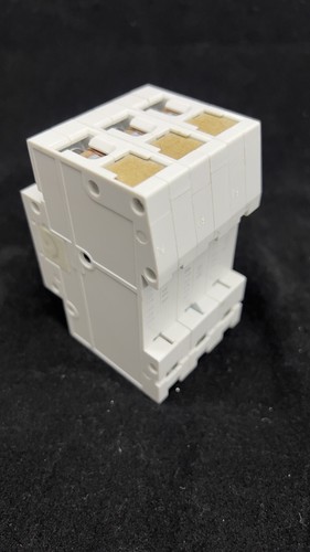 INTERRUPTOR DE CIRCUITO DE 3 POLOS SIEMENS 5SX2 D13 13 A 480 VAC - Imagen 5 de 8