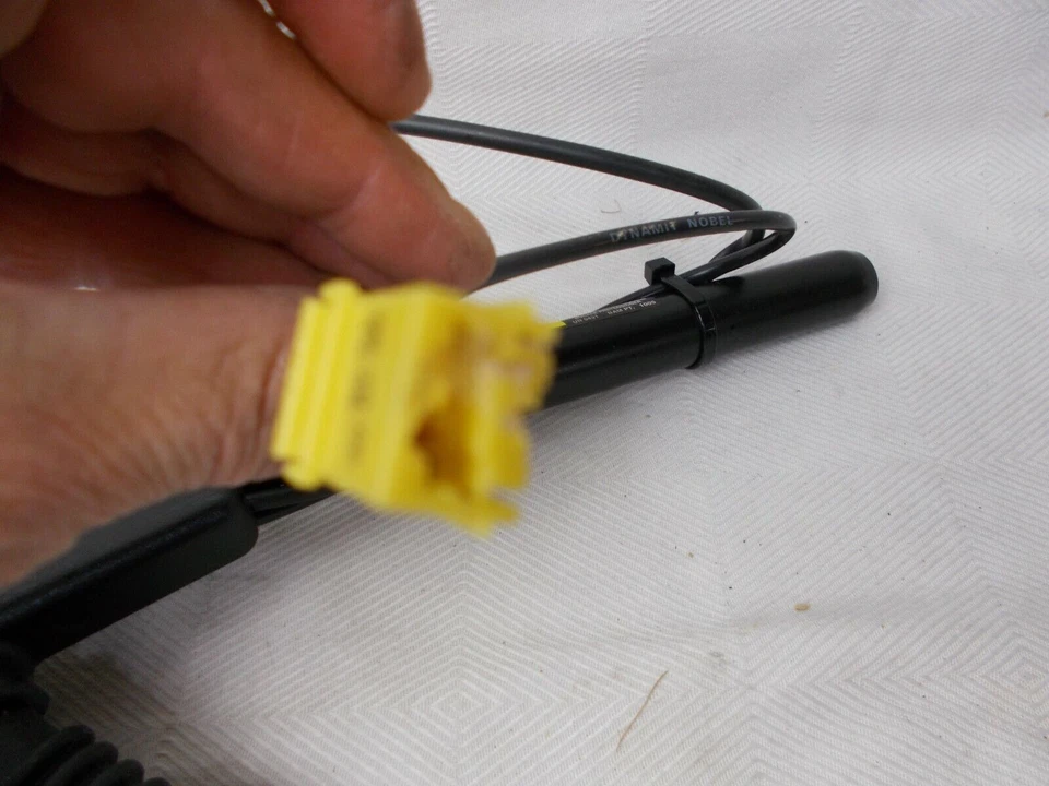 Seat Belt Buckle RH For; Land Rover Freelander EVB500320LNF NOS  Foto 4 de 4