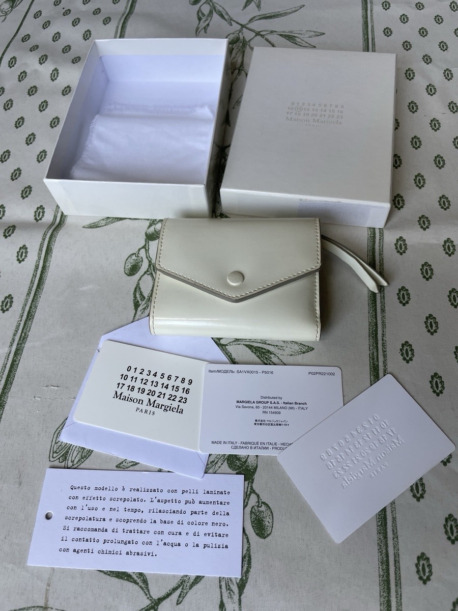 Maison Margiela 4-Stitch Leather Tri-Fold Wallet White Compact