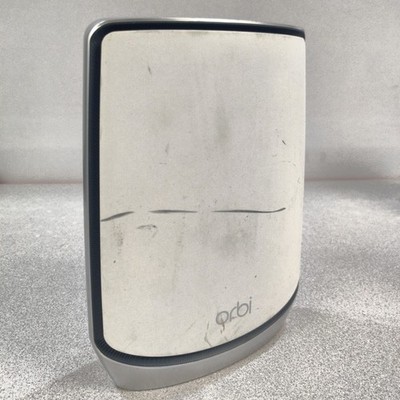 NETGEAR Orbi RBR850 Router ONLY - Scuffed - No Power Adapter (Bundle)