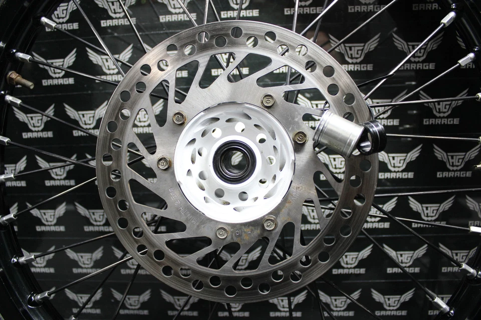 Honda CR250R 2000 2001 Colmillo Impacto Juego de ruedas delanteras traseras Ruedas Bujes Neumáticos ¡Bonito! Foto 2 de 4