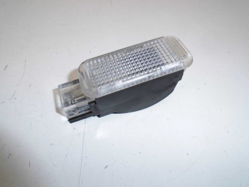 VW Phaeton 3D Einstiegsleuchte Leuchte Lampe Einstieg 4B0947415A