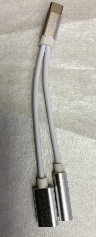 Adaptador de Auriculares Samsung, 2 en 1 USB C a 3.5mm Aux Audio Jack Plateado no 4 S23 Foto 2 de 4