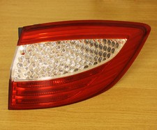 GENUINE FORD MONDEO MK4 ESTATE RIGHT OUTER O/S BRAKE TAIL LIGHT 2007 - 2010