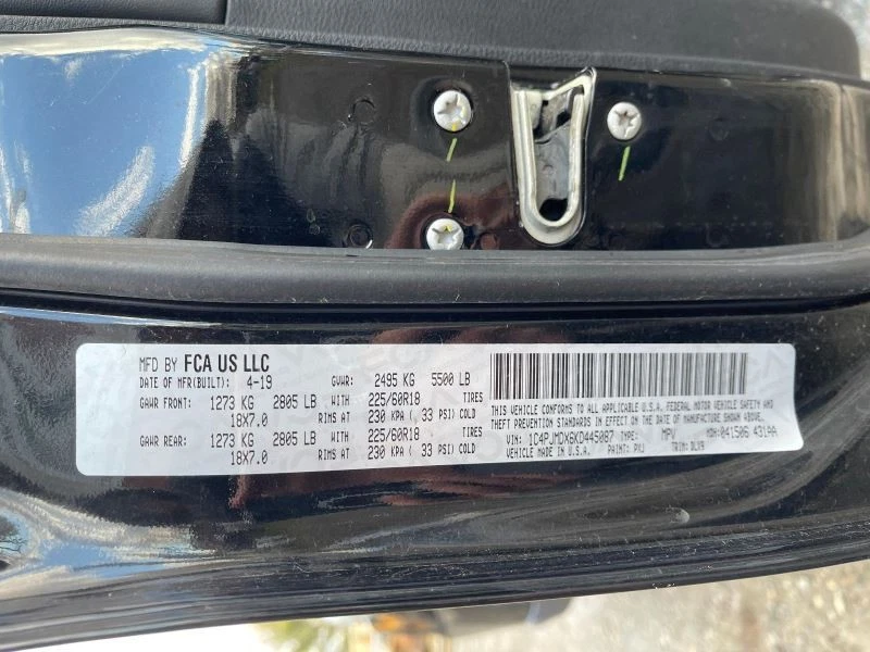 2019 JEEP CHEROKEE RIGHT A-PILLAR BLACK PC:PXJ 69K -SPORT- 52021 - Imagem 4 de 4