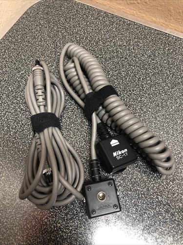 Nikon SC-17 Remote Cable for Speedlight Flashes and Nikon SC-19 Remote Cord 10'