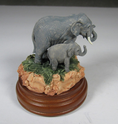 Vintage Westland African ''Baby Elephant Walk'' W/Mom Figurine Music Box-Works