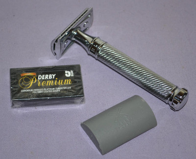 Muhle Traditional R41 Twist Closed Comb Chrome Safety Shaving Razor With Blades