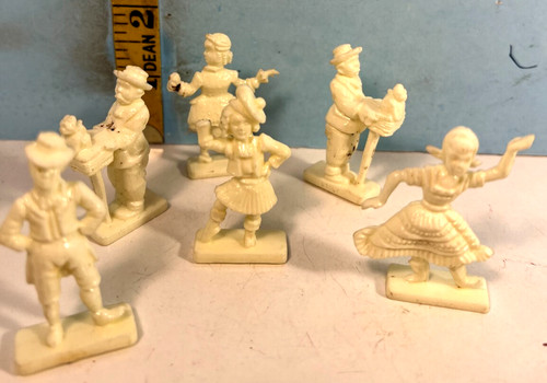 Vintage Lot of 6 Van Brode Country Figures Cereal Premium Charms