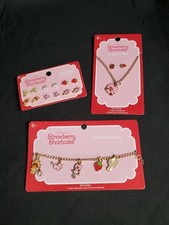 The World of Strawberry Shortcake Earrings Bracelet Necklace 9pcs NEW