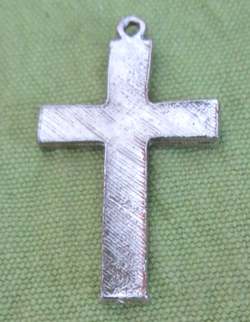 Vintage Silver tone Cross Pendant 1.5 " tall ESTATE SALE FIND Beautiful Pendant - Image 3