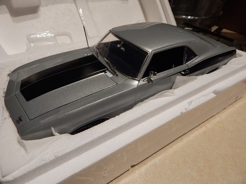 MÔ HÌNH Ô TÔ CHEVROLET COPO CAMARO 1969 (BẠC ) 1:18 ACME