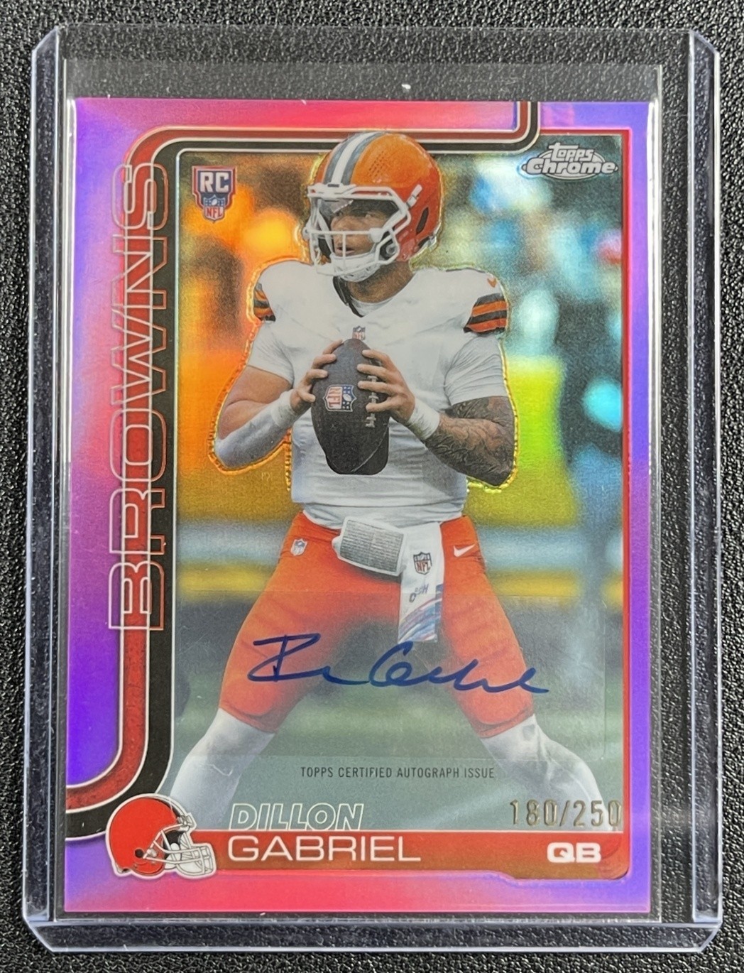 DILLON GABRIEL 2025 TOPPS CHROME #RA-DGA ROOKIE AUTO PINK REFRACTOR RC 180/250