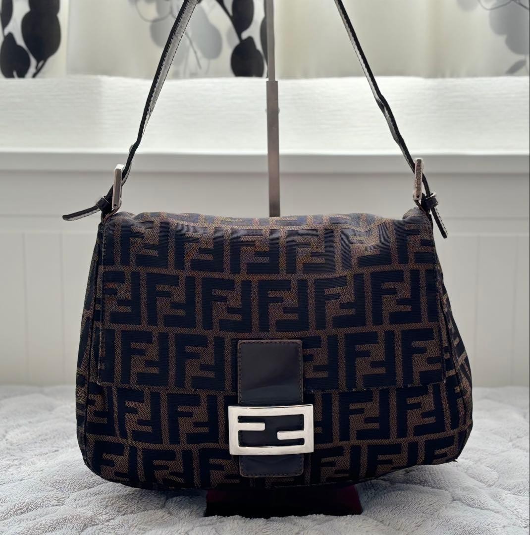 Fendi Mamma Baguette Zucca Shoulder Bag FF Logo Brown Canvas Handbag JAPAN