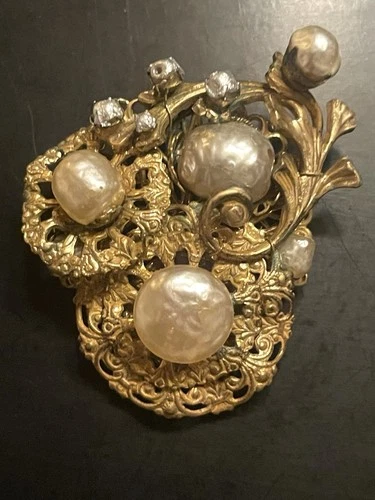 Vintage Miriam Haskell Rhinestone Gold Tone Baroque Pearl Brooch Pin