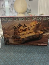 New Open Box Pzkpfw Iv Ausf F2 Sd.kfz 161/1 Dragon Model Kit 9019 Imperial Serie
