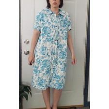 70s/80s White and Blue Rose Robe