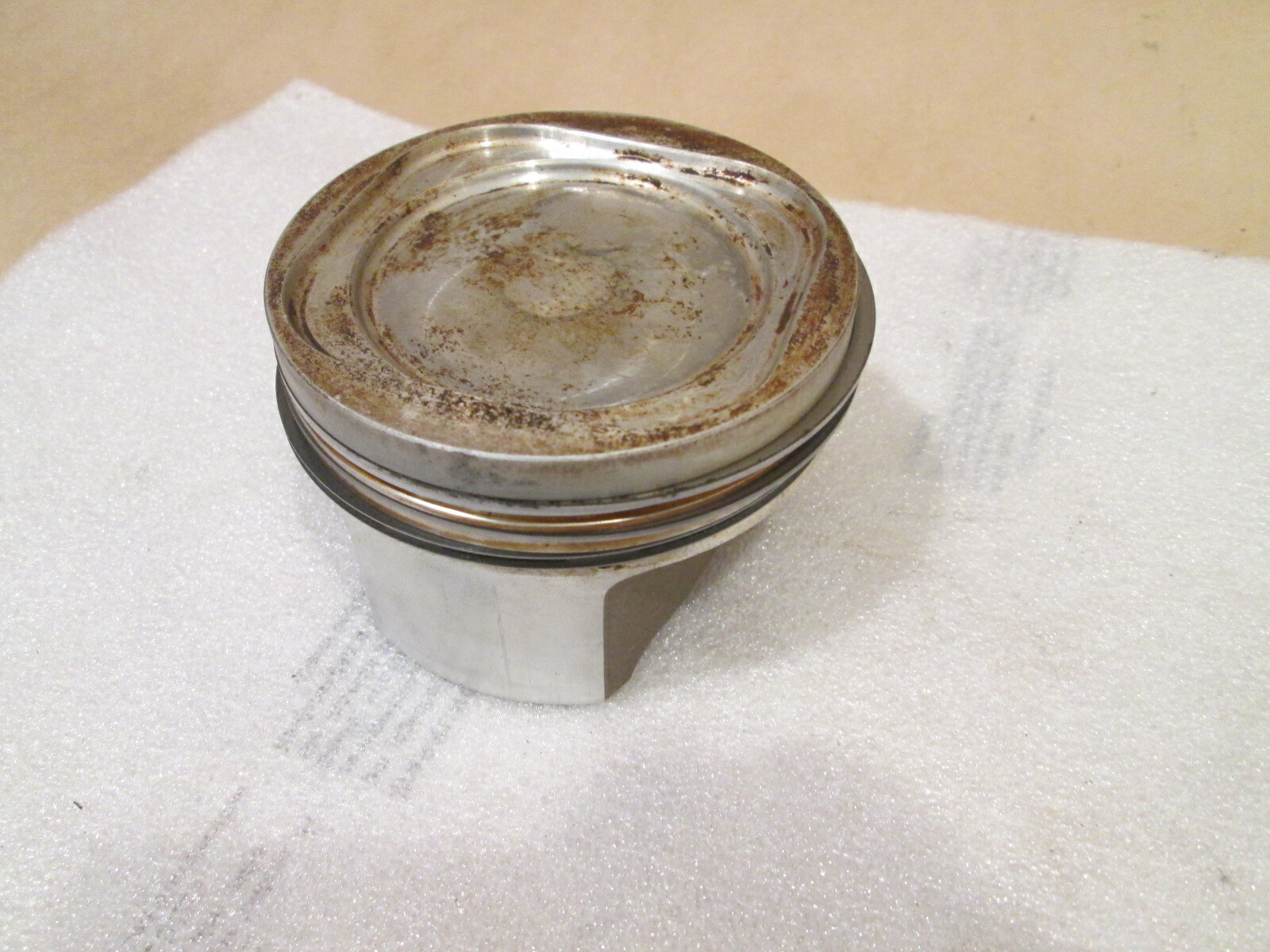 Ferrari 348,Mondial t -  Piston OEM  - P/N 137980