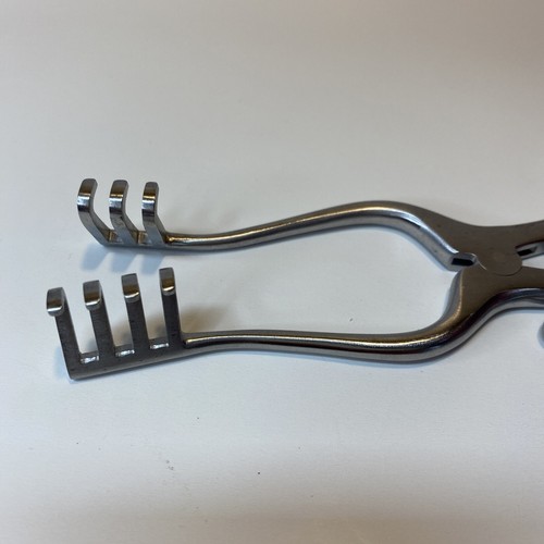Konig MDS1867113 4X3 Weitlaner Retractor Blunt Prongs 5 1/2" (14cm) Orthopedics - Picture 3 of 5