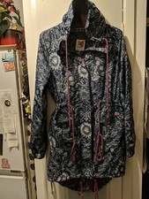 Weird Fish Women's Waterproof Rain Coat Size 10