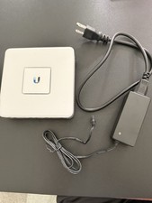 Ubiquitous Networks UniFi Security Gateway 1000Mbps Gigabit USG