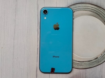 Apple iPhone XR ブルー s-l400.jpg