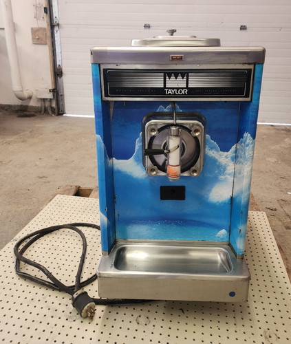 2017 Taylor 390-33 Air Cooled Frozen Beverage Dispenser 3PH