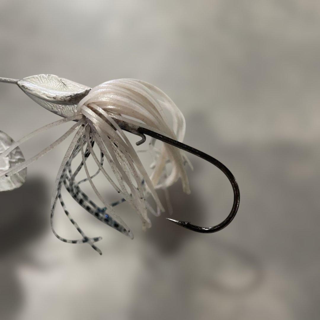 Evergreen Buzzbait Hard Lure Spinnerbait Fishing Bait Slightly Used - Image 2