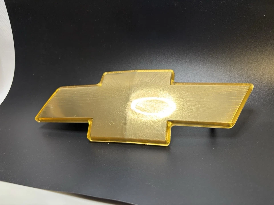 🔥 CATEYE 2003-2005 Chevy Silverado 1500 Grille Gold Bowtie 🔥 - Image 4 of 4