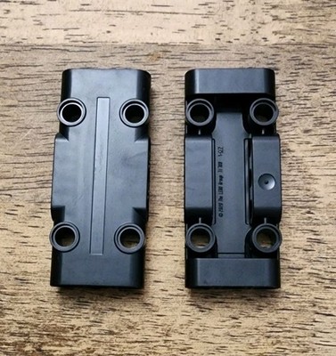 LEGO Black Technic, Panel Plate 3 x 7 x 1. QTY 2. Part No. 71709.