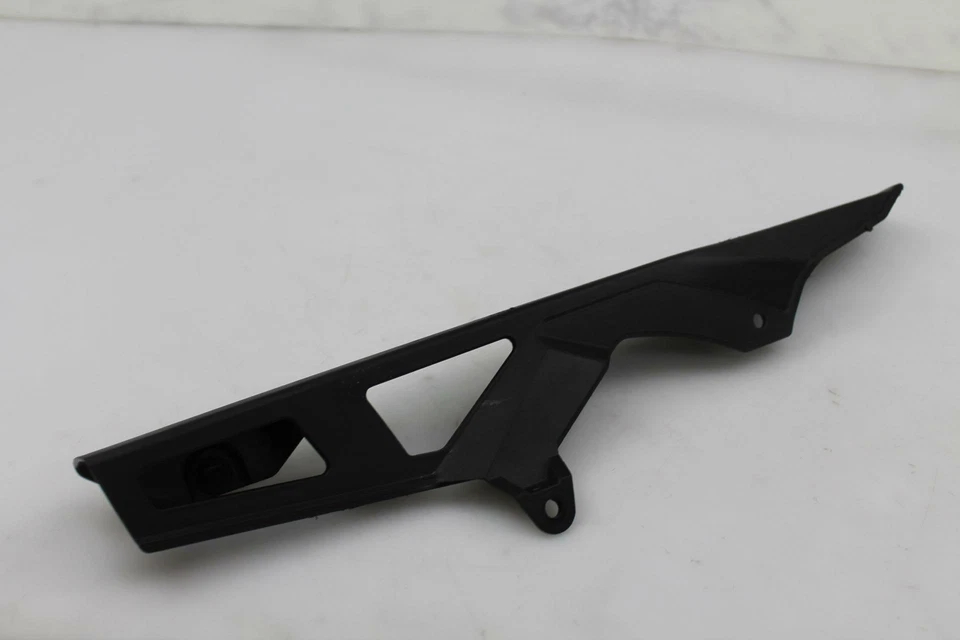 Protector de cinturón superior Suzuki GSXR750 2013 OEM Foto 2 de 4