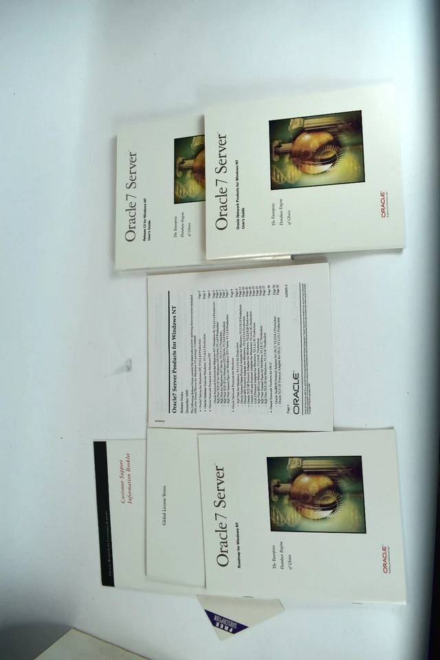 Oracle 7 Server Release 7.2 for Windows NT - Image 3 of 4