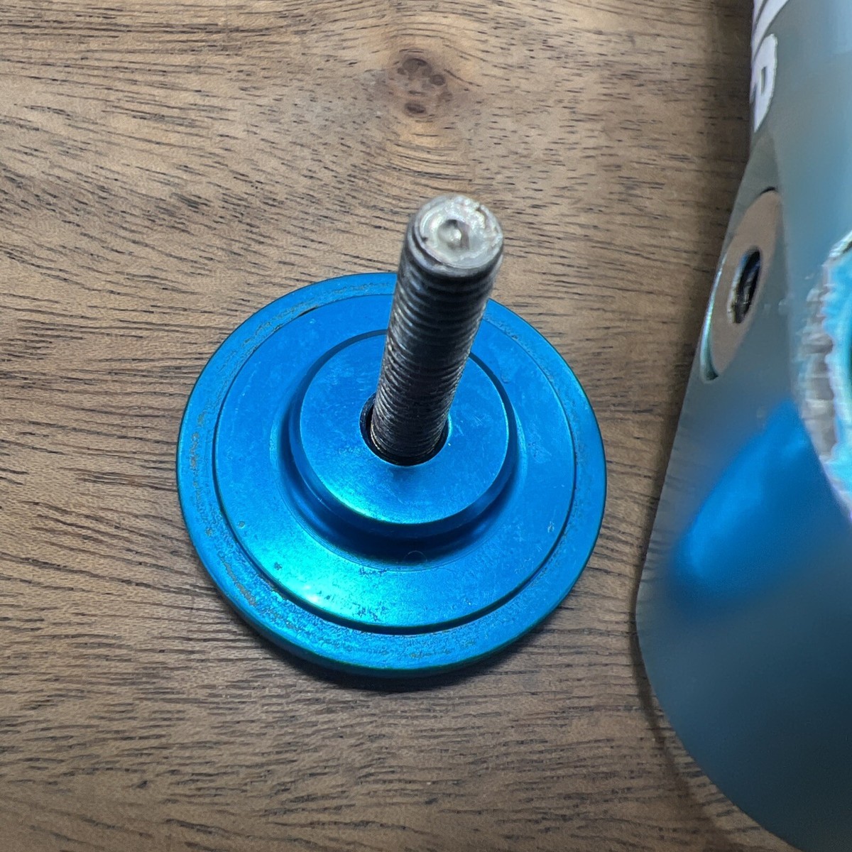 Ringle Zooka Stem Threadless Turquoise Anodized 1 1/8