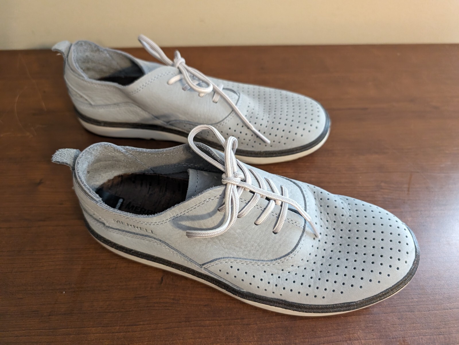 Merrell Around Town Air Sleet in pizzo da donna taglia 8 J03692. Scarpe sneakers grigie