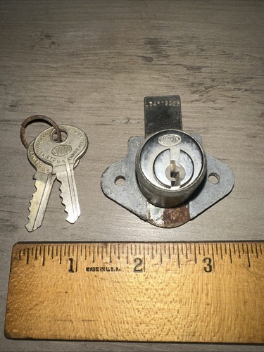 Antique Corbin Lock Co. DRAWER LOCK With 2 Keys LB4R75335