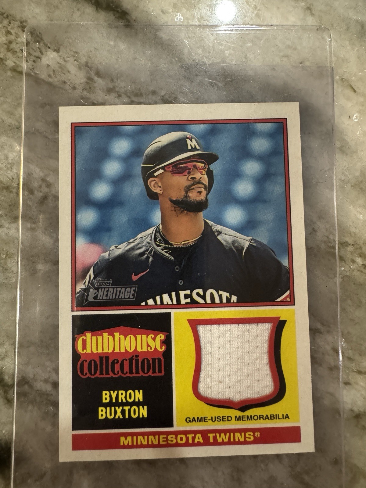 2025 Topps Heritage #CCR-BBU Byron Buxton Clubhouse Collection Game Used Relic