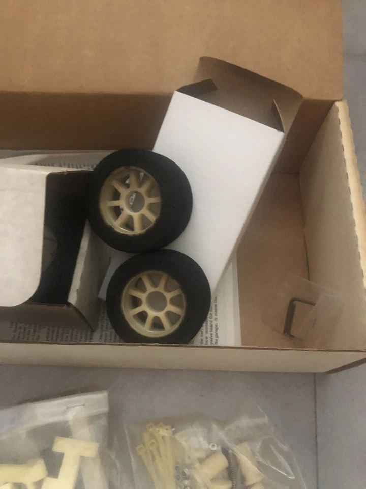 Associated Rc 500 4wd ( Delta Eagle P4 Thorp Super Eagle ) - Immagine 4 di 4