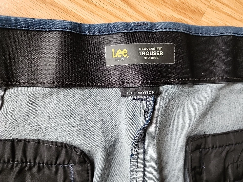 Pantalones de mezclilla Lee Plus para mujer pantalón ajuste regular talla 20W pequeño bolsillo flexible movimiento Foto 2 de 4