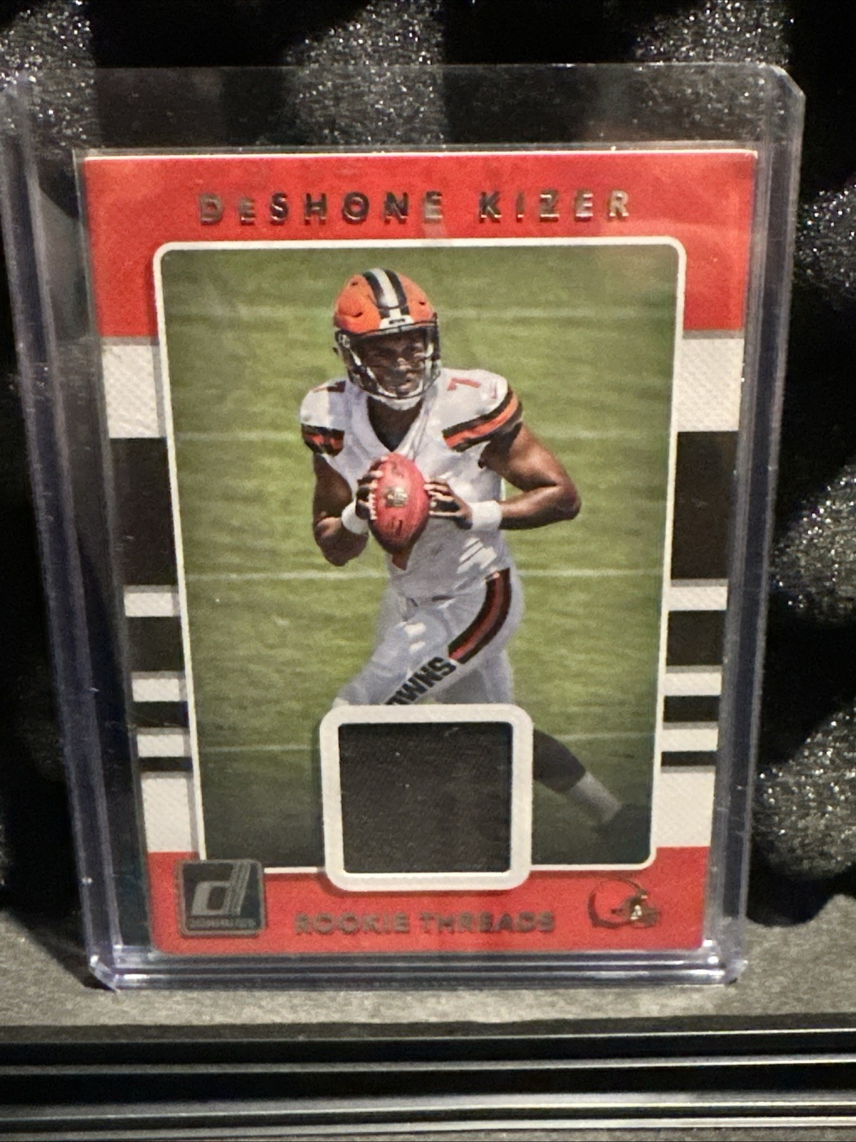 2017 Deshone Kizer Panini Donruss-Rookie Threads Red #15 (MEM, RC) Cleveland