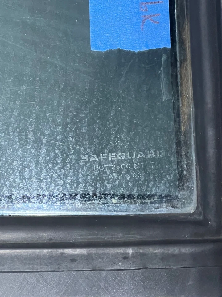 Cuarto de cristal trasero PLYMOUTH TURISMO/OMNI LADO PASAJERO 1979-1987 USADO Foto 3 de 3