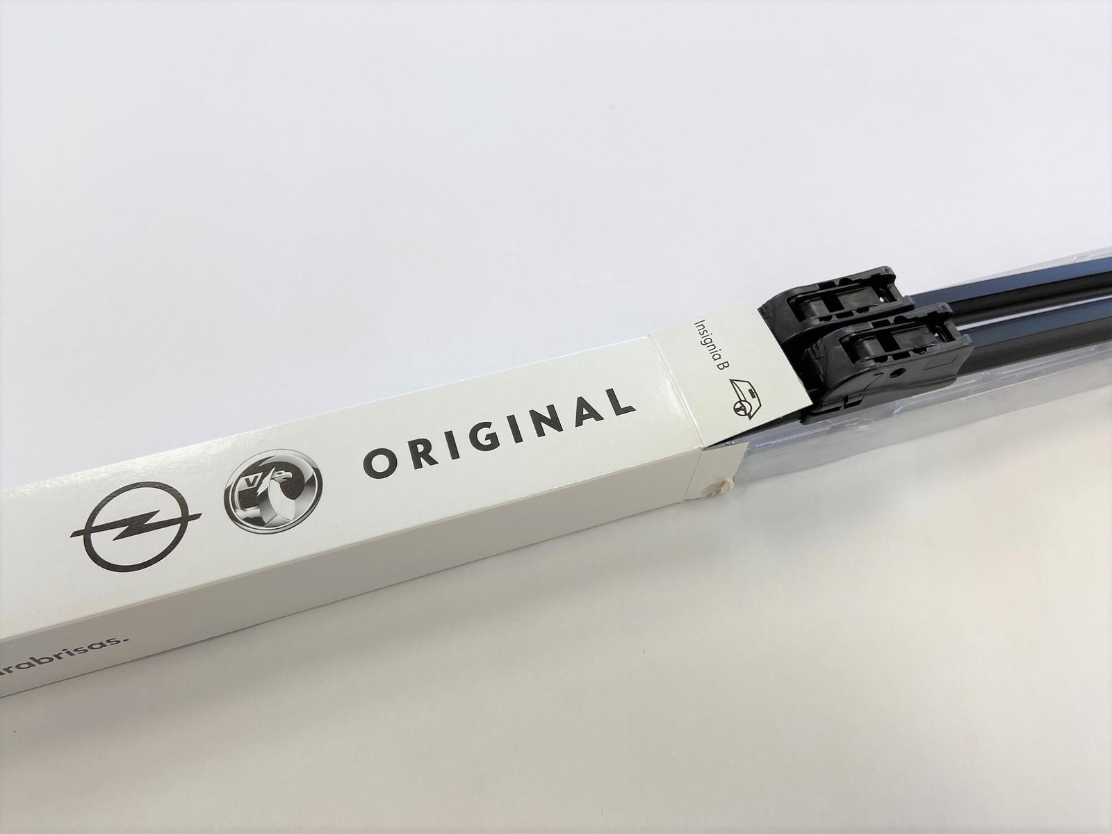 Vauxhall Insignia B 17 on RHD Front Windscreen Wiper Blade Set  