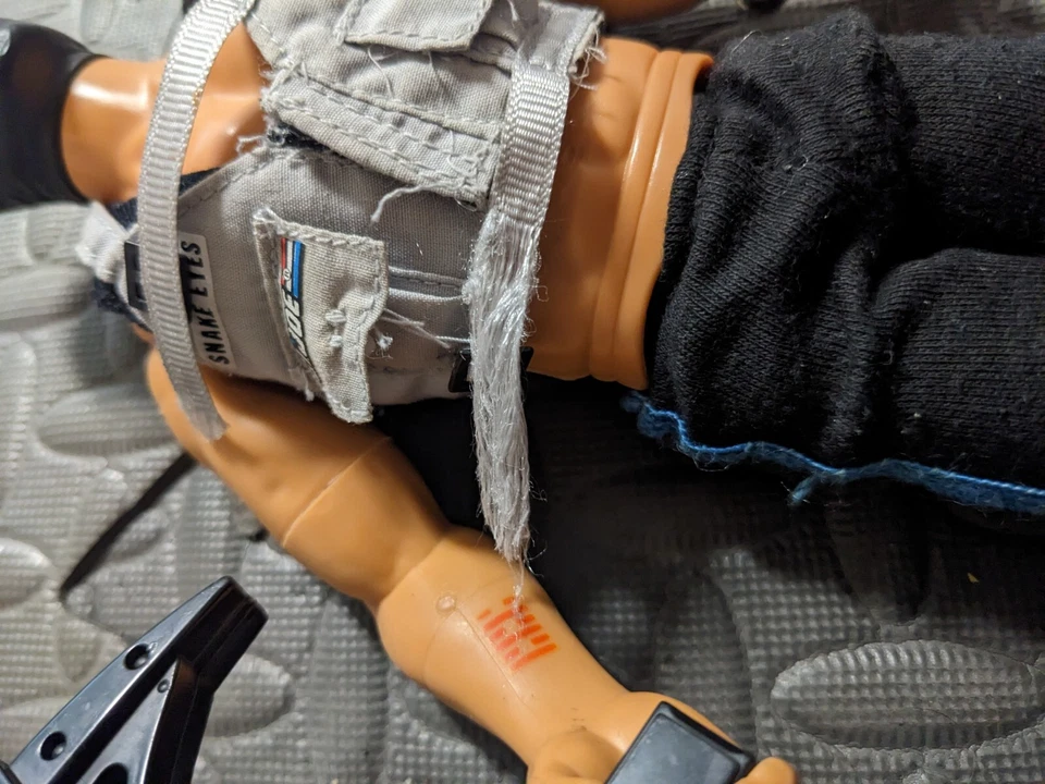 Figura de acción Hasbro vintage GI Joe Snake Eyes 12" 1992 Foto 3 de 4