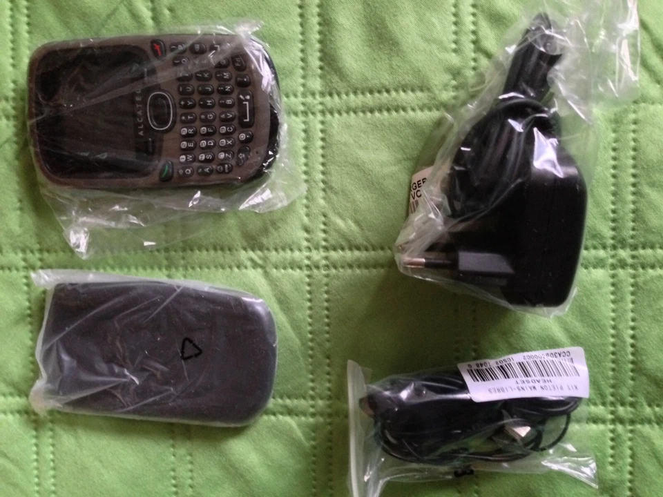 Cellulare ALCATEL OT-255. NUOVO, mai utilizzato, in perfetto stato. PREZZOAFFARE - Immagine 3 di 4