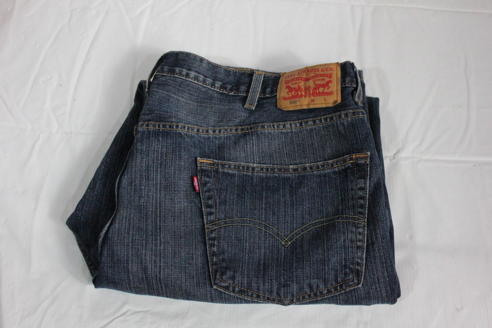 Levi’s Men’s 550 Relaxed Straight 44x32 Blue Jeans Dark Wash Baggy Loose