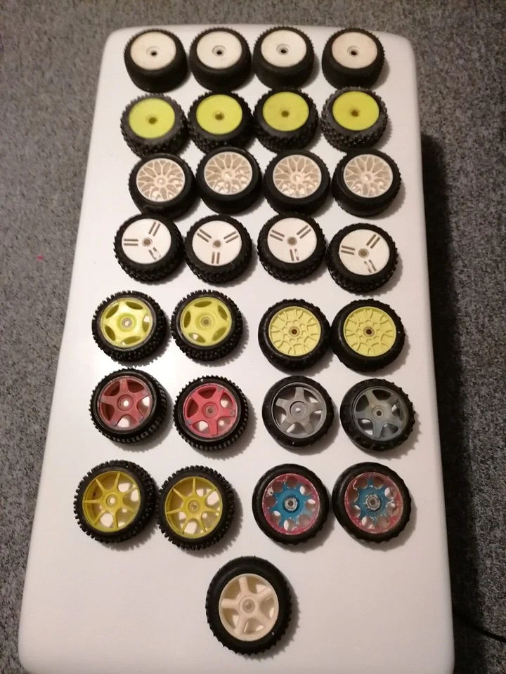 KYOSHO -VINTAGE- 1:8 SCALE WHEELS/RIMS INFERNO/GM/HOBAO/TT/Others - Bild 2 von 4